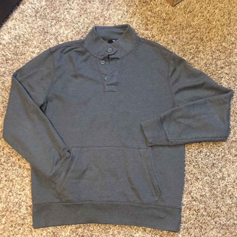 Gap pullover